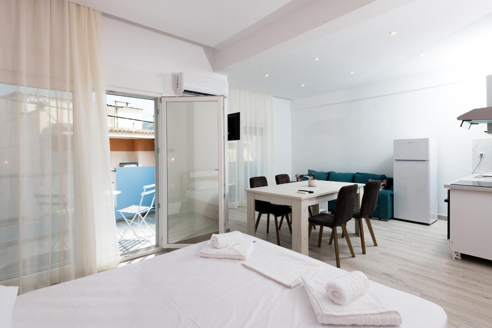 Diamanti Apartments Downtown Limenas  Bilik gambar
